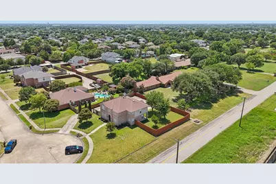 801 Lakedale Court, Mesquite, TX 75181 - Photo 32