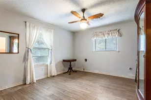 8516 La Jolla Ct, Benbrook, TX 76116 - Photo 6