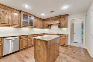 14077 Brookridge Dr, Dallas, TX 75240 - Photo 14