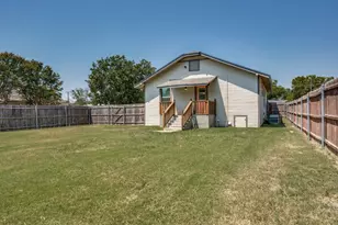 5546 Bernal Dr, Dallas, TX 75212 - Photo 12