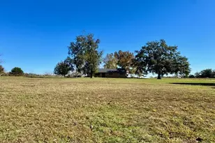 12239 Lovers Ln, LaRue, TX 75770 - Photo 2