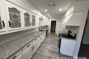 2847 W Rochelle Rd, Irving, TX 75062 - Photo 2