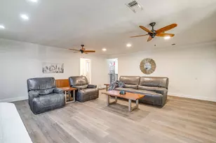 1345 Broad Valley Ct, Burleson, TX 76028 - Photo 6