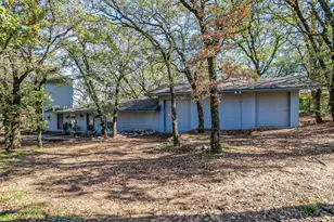 1345 Broad Valley Ct, Burleson, TX 76028 - Photo 24