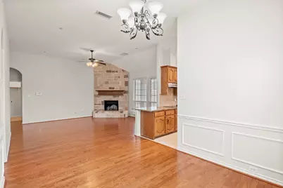 2907 Crystal Way, Grand Prairie, TX 75052 - Photo 8
