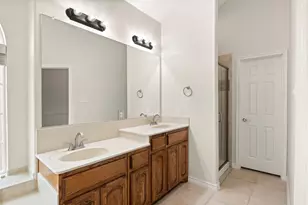 2907 Crystal Way, Grand Prairie, TX 75052 - Photo 22