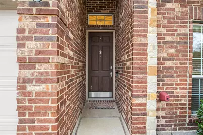 2907 Crystal Way, Grand Prairie, TX 75052 - Photo 4