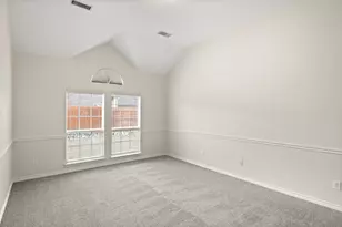 2907 Crystal Way, Grand Prairie, TX 75052 - Photo 18