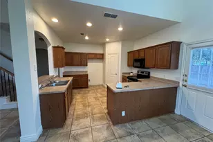 8213 3 Bars Dr, Fort Worth, TX 76179 - Photo 10