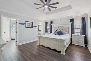 325 Cottonwood Ln, Hurst, TX 76054 - Photo 20