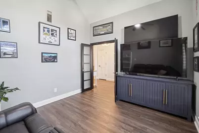 325 Cottonwood Lane, Hurst, TX 76054 - Photo 8