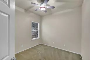 2755 Sun Rise Ln, Grand Prairie, TX 75052 - Photo 16