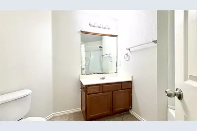 1648 Northview Drive, Grand Prairie, TX 75051 - Photo 16