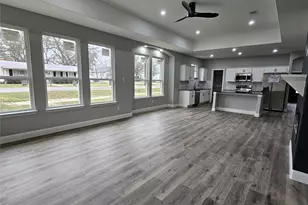 200 E 1st N St, Kaufman, TX 75142 - Photo 14