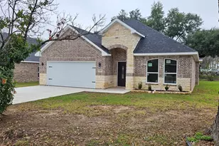 200 E 1st N St, Kaufman, TX 75142 - Photo 30