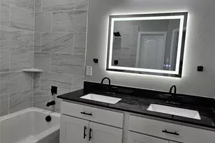 200 E 1st N St, Kaufman, TX 75142 - Photo 20