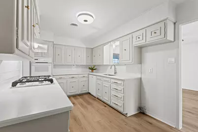 824 S Lillis Lane, Denison, TX 75020 - Photo 12