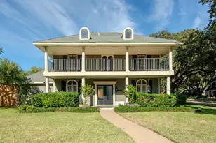 1002 Nottingham Dr, Carrollton, TX 75007 - Photo 1