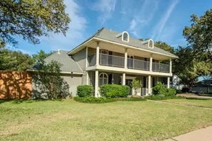 1002 Nottingham Dr, Carrollton, TX 75007 - Photo 2