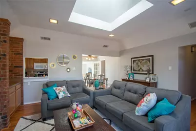 2611 Brandywyne Drive, Carrollton, TX 75007 - Photo 6