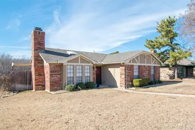 2611 Brandywyne Drive, Carrollton, TX 75007 - Photo 2