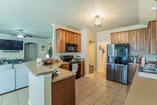 513 Greenvale Ct, Saginaw, TX 76179 - Photo 6