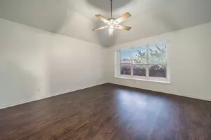 7042 Hedgebrook Dr, Dallas, TX 75249 - Photo 12