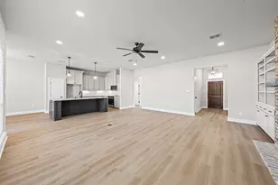 825 Forward Pass Dr, Hewitt, TX 76643 - Photo 16