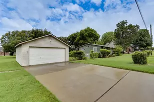 802 Cardinal Rd, Mansfield, TX 76063 - Photo 6