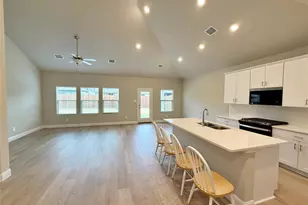 769 Poppy Ln, Lavon, TX 75166 - Photo 4