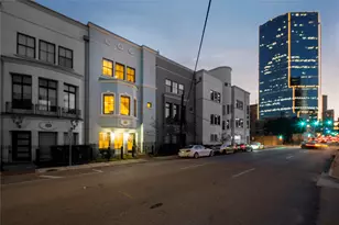 412 E 6th St, Fort Worth, TX 76102 - Photo 2