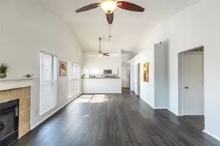 7604 Cousteau Dr, Rowlett, TX 75088 - Photo 4