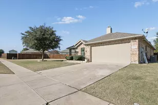 12418 Worthington Ln, Rhome, TX 76078 - Photo 4