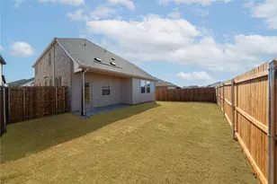 2518 Hawkins St, Anna, TX 75409 - Photo 2