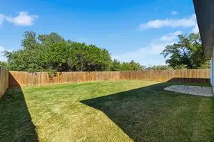 2316 Neches St, Granbury, TX 76048 - Photo 4