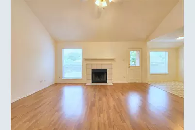 414 Dakota Drive, Joshua, TX 76058 - Photo 6