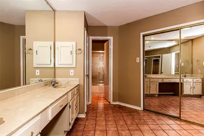1004 Ledgemont Drive, Plano, TX 75025 - Photo 18