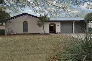 2708 Foxcroft Cir, Denton, TX 76209 - Photo 1