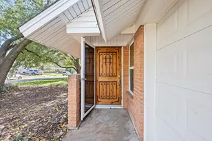 4209 Ashmore Dr, North Richland Hills, TX 76180 - Photo 4