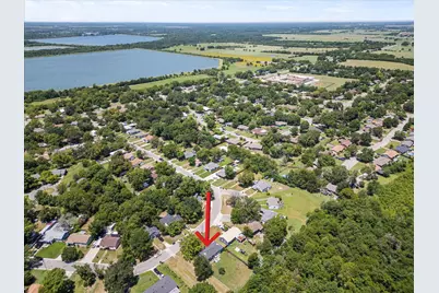 566 Loraine Circle, Greenville, TX 75401 - Photo 2