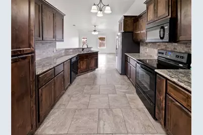 112 Halifax Circle, Palmer, TX 75152 - Photo 2