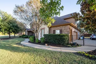 422 Oak Brook Dr, Lucas, TX 75002 - Photo 2