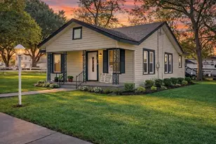 100 S 35th St, Corsicana, TX 75110 - Photo 1