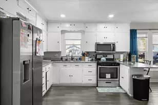 100 S 35th St, Corsicana, TX 75110 - Photo 10