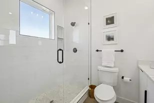 145 N Henderson Ave, Dallas, TX 75214 - Photo 30