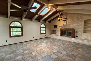 3309 Hollow Creek Rd, Arlington, TX 76001 - Photo 14