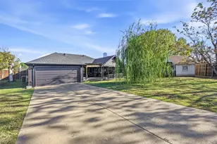 1701 Prairie Creek Ct, Garland, TX 75040 - Photo 22