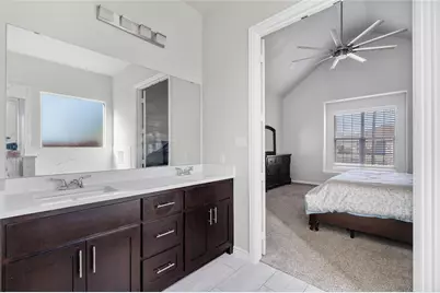 808 E 6th Street, Bonham, TX 75418 - Photo 8