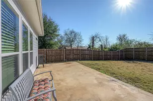 808 E 6th St, Bonham, TX 75418 - Photo 30
