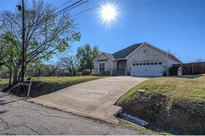 808 E 6th Street, Bonham, TX 75418 - Photo 24